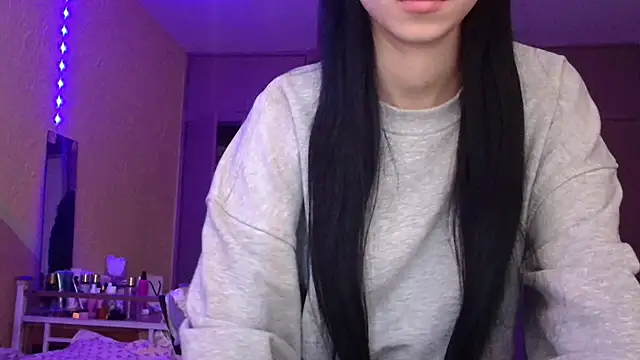 Emilia Light online show from 27, 3, 2026