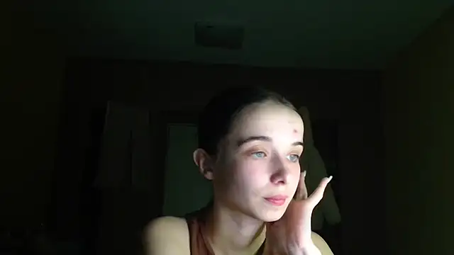 Snapshot of Emilia_Light chatting on 11, 1, 2026 Emilia Light online show from 11, 1, 2026