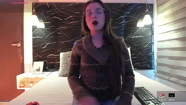 ZOE LE online show from 4, 3, 2026