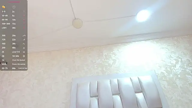 Layla lell online show from 14, 4, 2026