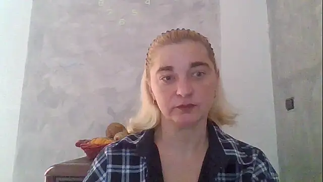 GoldenAngelMilf online show from 3, 2, 2026