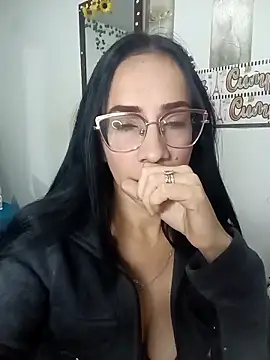 YaraDuartee online show from 7, 1, 2026