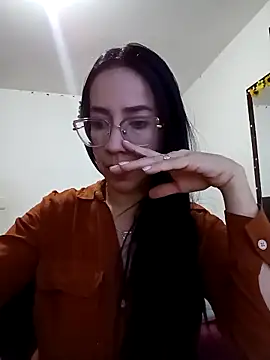 YaraDuartee online show from 10, 10, 2025