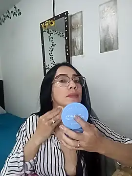 YaraDuartee online show from 17, 12, 2025