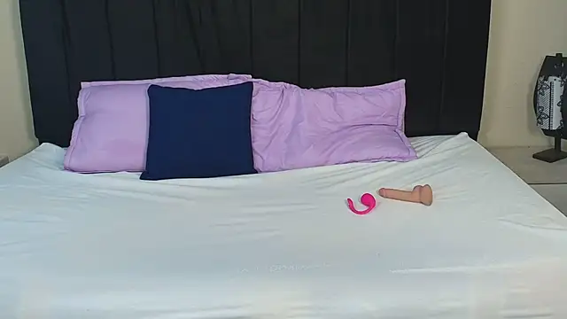 GabySweett  online show from 15, 11, 2025