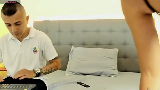 CharlotteAndSimon online show from 5, 12, 2025