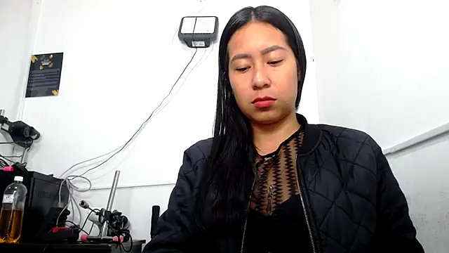 KateValencia online show from 23, 4, 2026