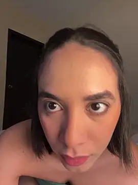 Capricho 01 online show from 16, 10, 2025