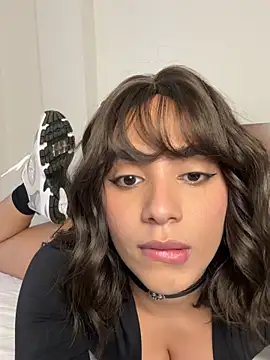 Capricho 01 online show from 2, 2, 2026