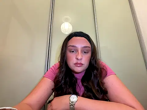 Snapshot of Playfulvixen25 chatting on 1, 10, 2025 Playfulvixen25 online show from 1, 10, 2025