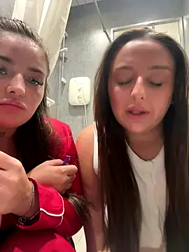 Snapshot of Playfulvixen25 chatting on 20, 11, 2025 Playfulvixen25 online show from 20, 11, 2025