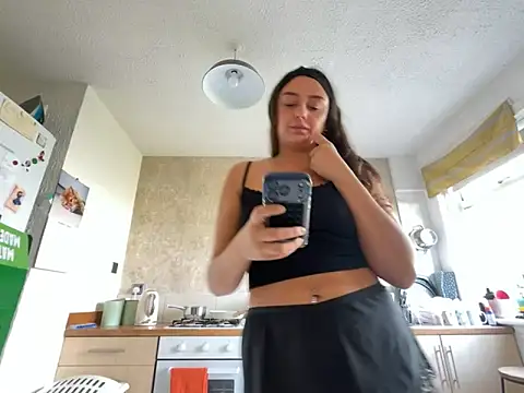 Snapshot of Playfulvixen25 chatting on 31, 3, 2026 Playfulvixen25 online show from 31, 3, 2026