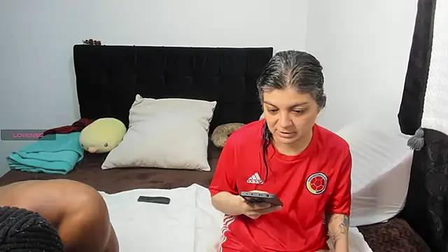 Yin yang hot online show from 14, 10, 2025