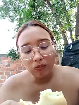 young dairy01 online show from 18, 2, 2026