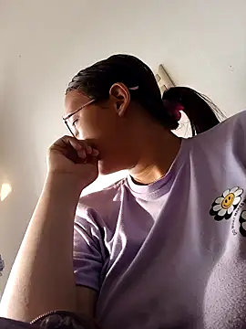 young dairy01 online show from 2, 10, 2025