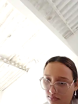 young dairy01 online show from 7, 10, 2025