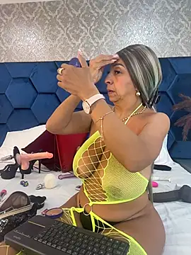 Angelina Roa online show from 5, 4, 2026