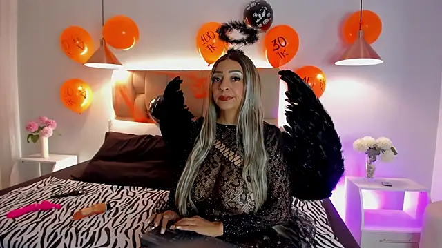 Snapshot of Angelina_Roa chatting on 31, 10, 2025 Angelina Roa online show from 31, 10, 2025