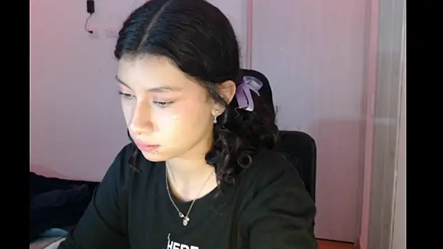 Ivonnybonn online show from 14, 11, 2025