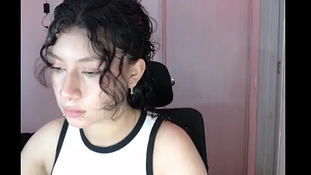 Ivonnybonn online show from 12, 11, 2025