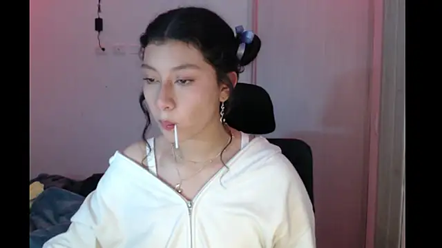 Ivonnybonn online show from 26, 11, 2025