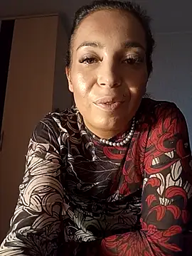 Conny Shellie online show from 1, 10, 2025