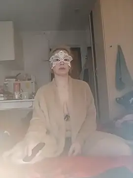 Conny Shellie online show from 26, 11, 2025