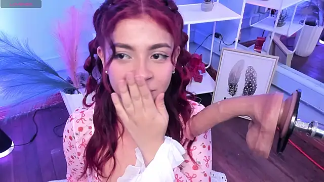 KathiaSaenz  online show from 7, 11, 2025