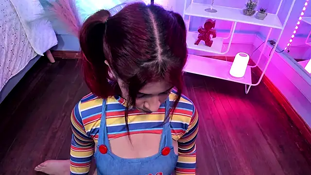 KathiaSaenz  online show from 7, 10, 2025