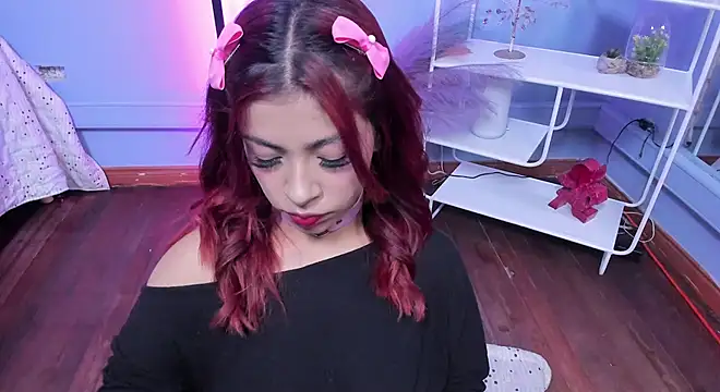 KathiaSaenz  online show from 19, 12, 2025