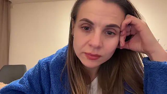 AnnieLove7722 online show from 16, 10, 2025