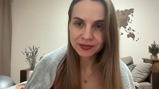 AnnieLove7722 online show from 22, 12, 2025
