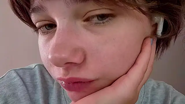Snapshot of ExitedTroth chatting on 18, 7, 2026 ExitedTroth online show from 18, 7, 2026