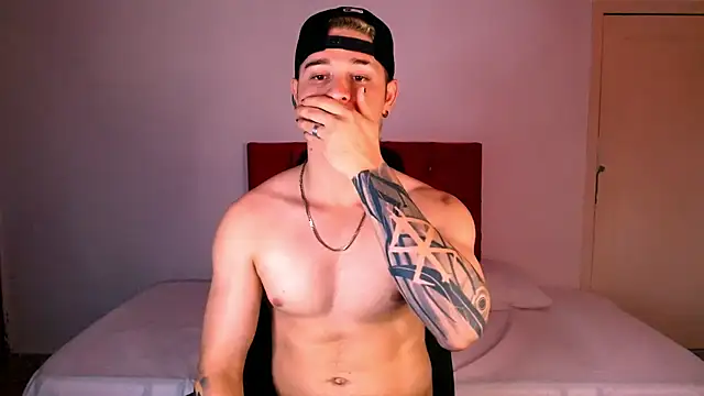 AlexPiersss online show from 4, 11, 2025