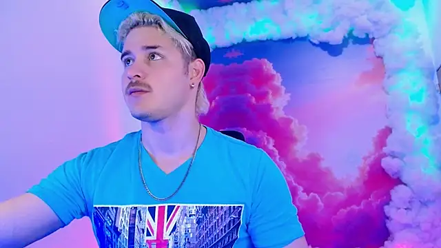 AlexPiersss online show from 6, 11, 2025