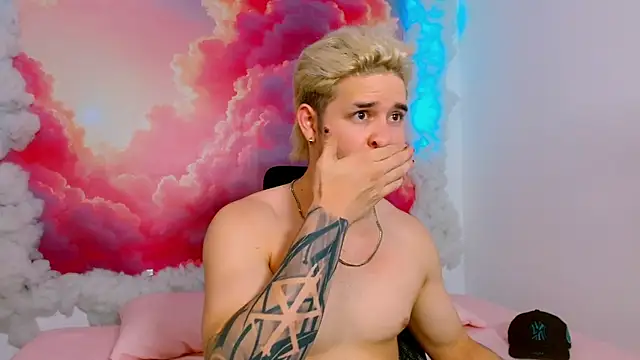 AlexPiersss online show from 8, 11, 2025