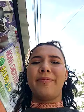 Snapshot of _TOMOE chatting on 23, 10, 2025 TOMOE online show from 23, 10, 2025