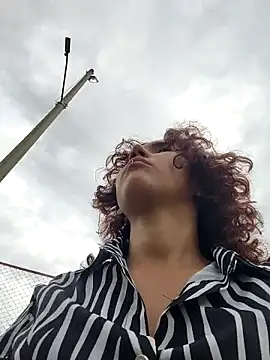 Snapshot of _TOMOE chatting on 21, 12, 2025 TOMOE online show from 21, 12, 2025