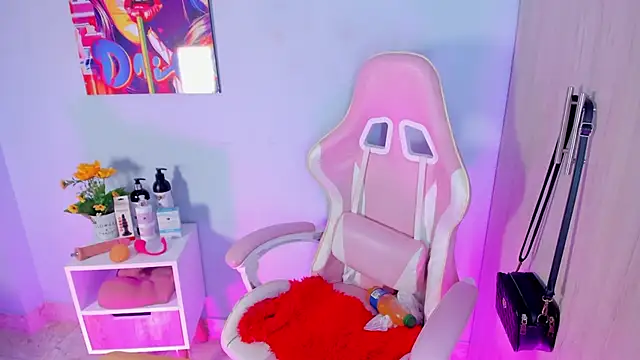 Athenea  fox online show from 11, 11, 2025