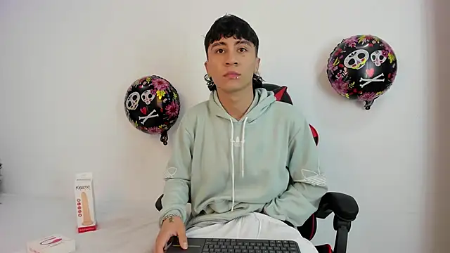 XaanderGrey online show from 12, 10, 2025