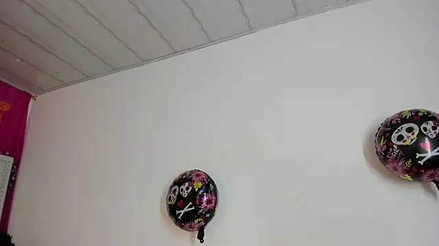 XaanderGrey online show from 6, 10, 2025