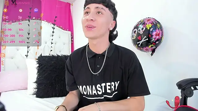 XaanderGrey online show from 25, 10, 2025