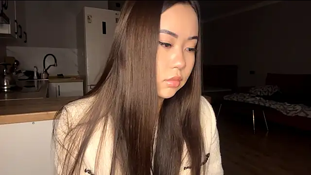 Snapshot of Ur_neighbor_Kira chatting on 27, 10, 2025 Ur neighbor Kira online show from 27, 10, 2025