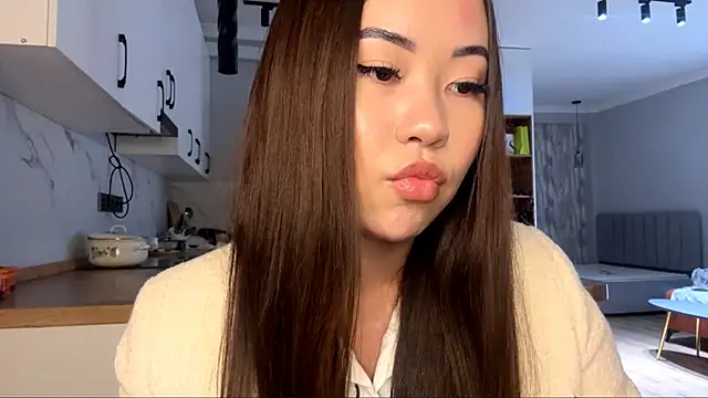 Snapshot of Ur_neighbor_Kira chatting on 26, 10, 2025 Ur neighbor Kira online show from 26, 10, 2025