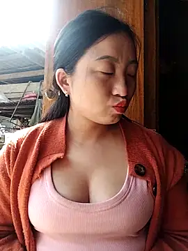 Snapshot of zhen-zo chatting on 6, 2, 2026 zhen-zo online show from 6, 2, 2026