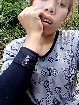 nhinhi-sexy online show from 28, 10, 2025