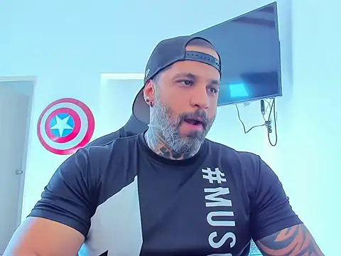 JoshRigby online show from 8, 11, 2025