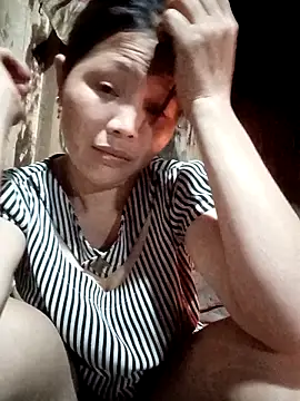 bree-zz online show from 18, 3, 2026