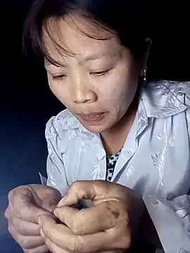 bree-zz online show from 1, 2, 2026