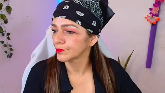 Snapshot of Carol_Miss2 chatting on 8, 2, 2026 Carol Miss2 online show from 8, 2, 2026